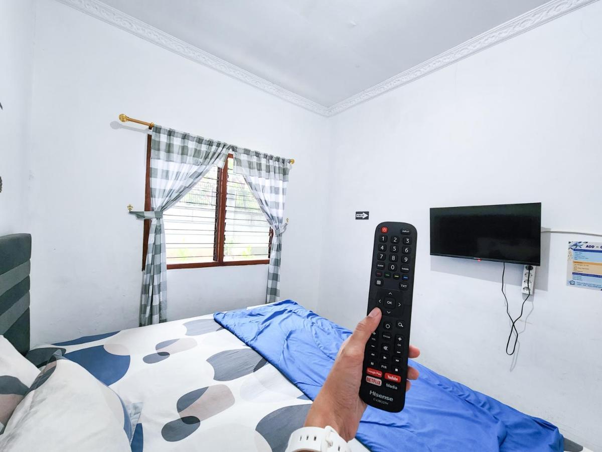 Homey Guesthouse Kertajaya Сурабая Екстер'єр фото